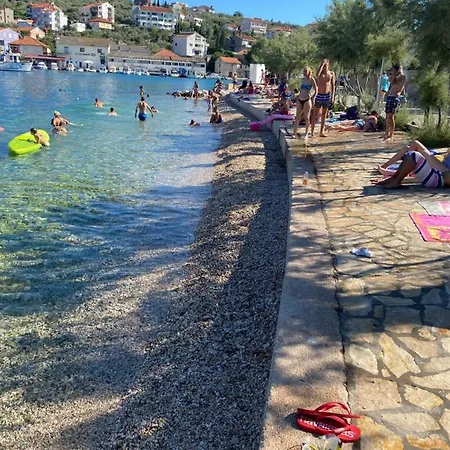Mia Apartman