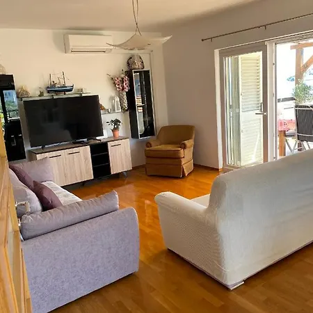 Mia Apartment *