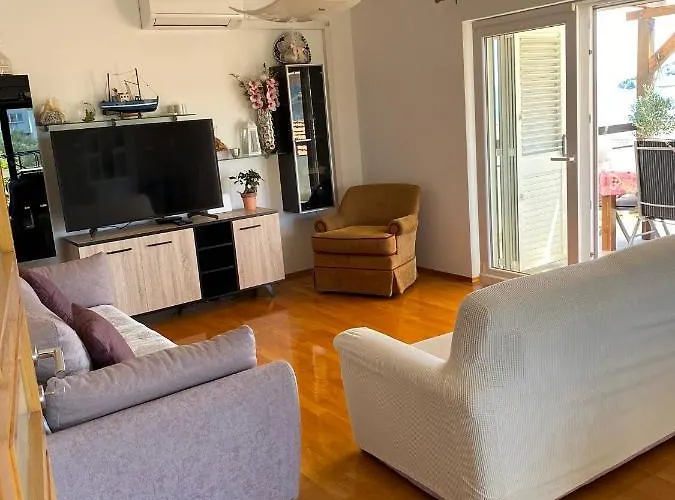 Mia Apartman *