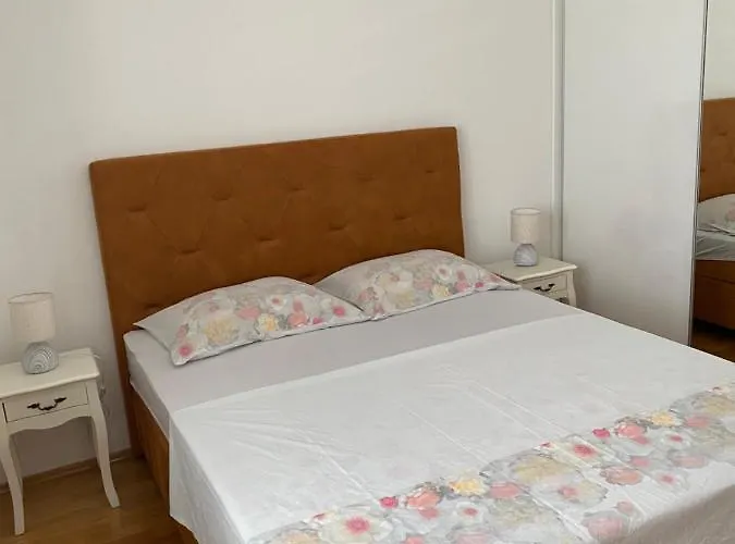 Mia Apartman